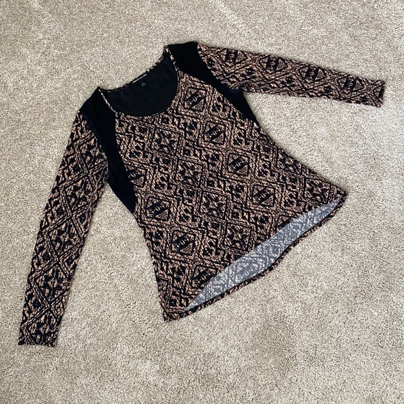 Happening In The Present Long Sleeve Mesh Top - Picture 2 of 11